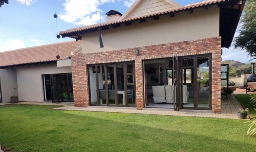 4 Bedroom Property for Sale in Wilkoppies North West